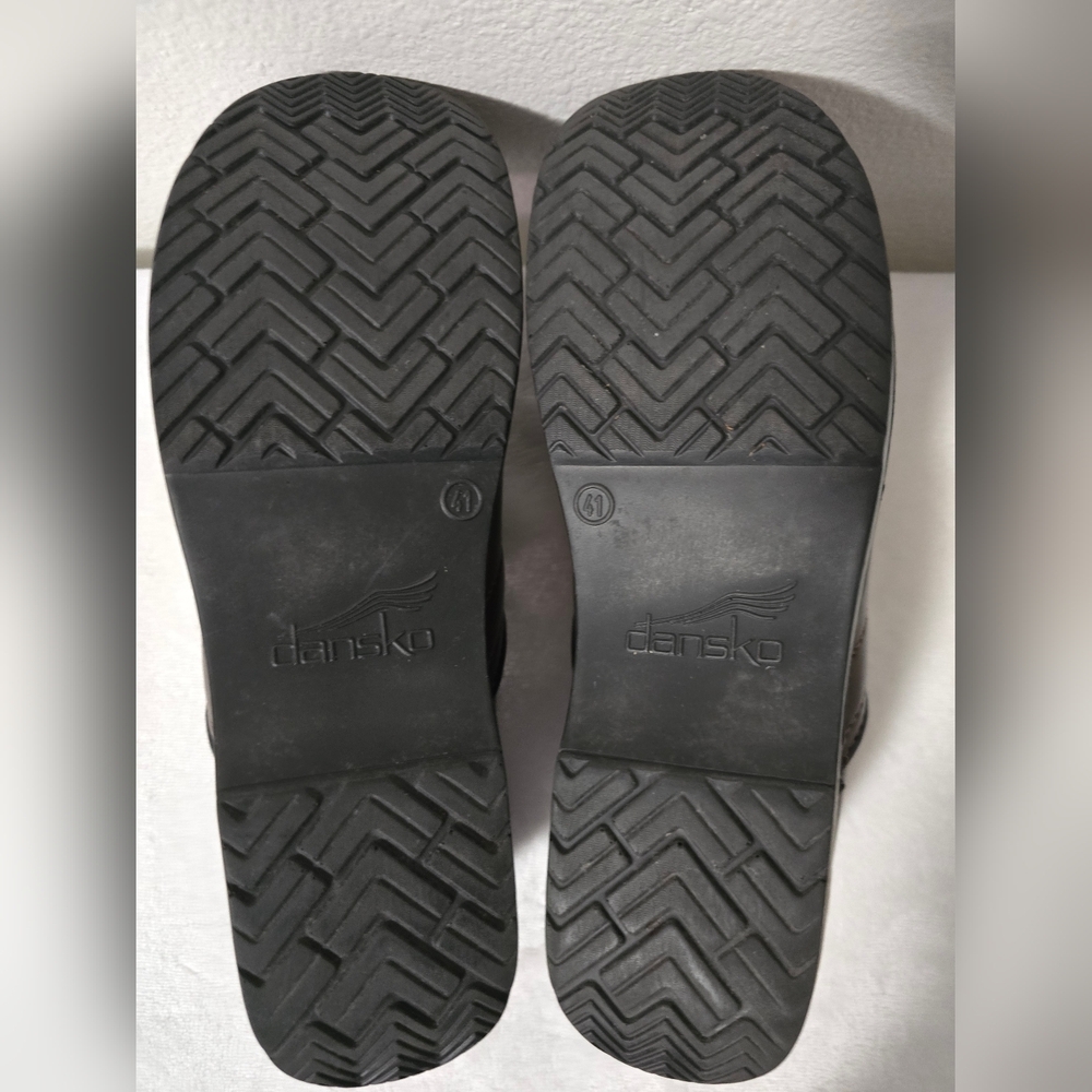 Dansko Women's Brown Mules - Picture 7 of 12